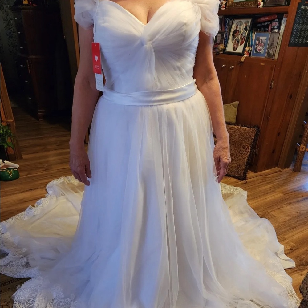 Jj's House Princes Wedding Gown Off Shoulder Tulle Lace Corset Train Dress 10 pr
